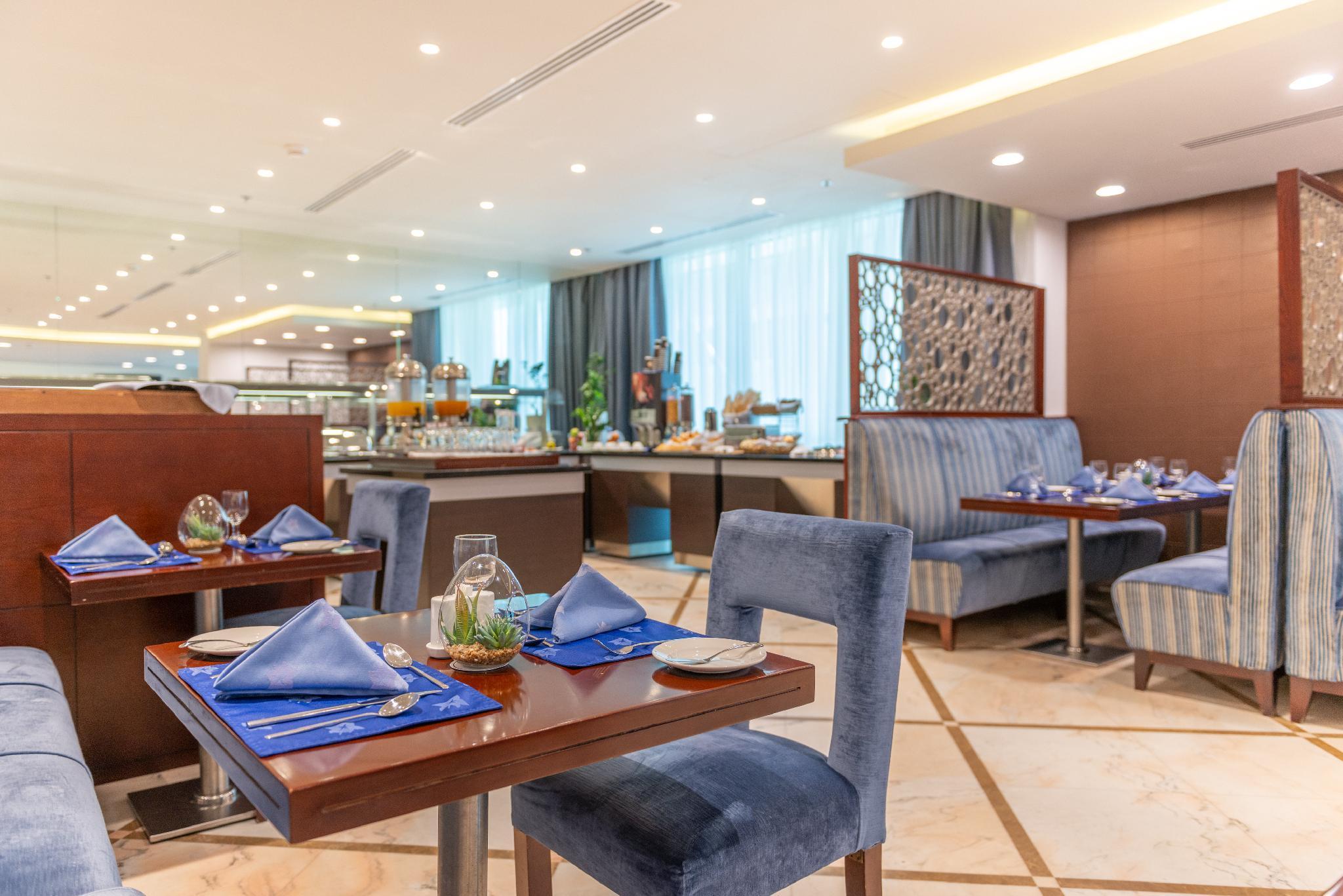 Century Hotel Doha Eksteriør billede