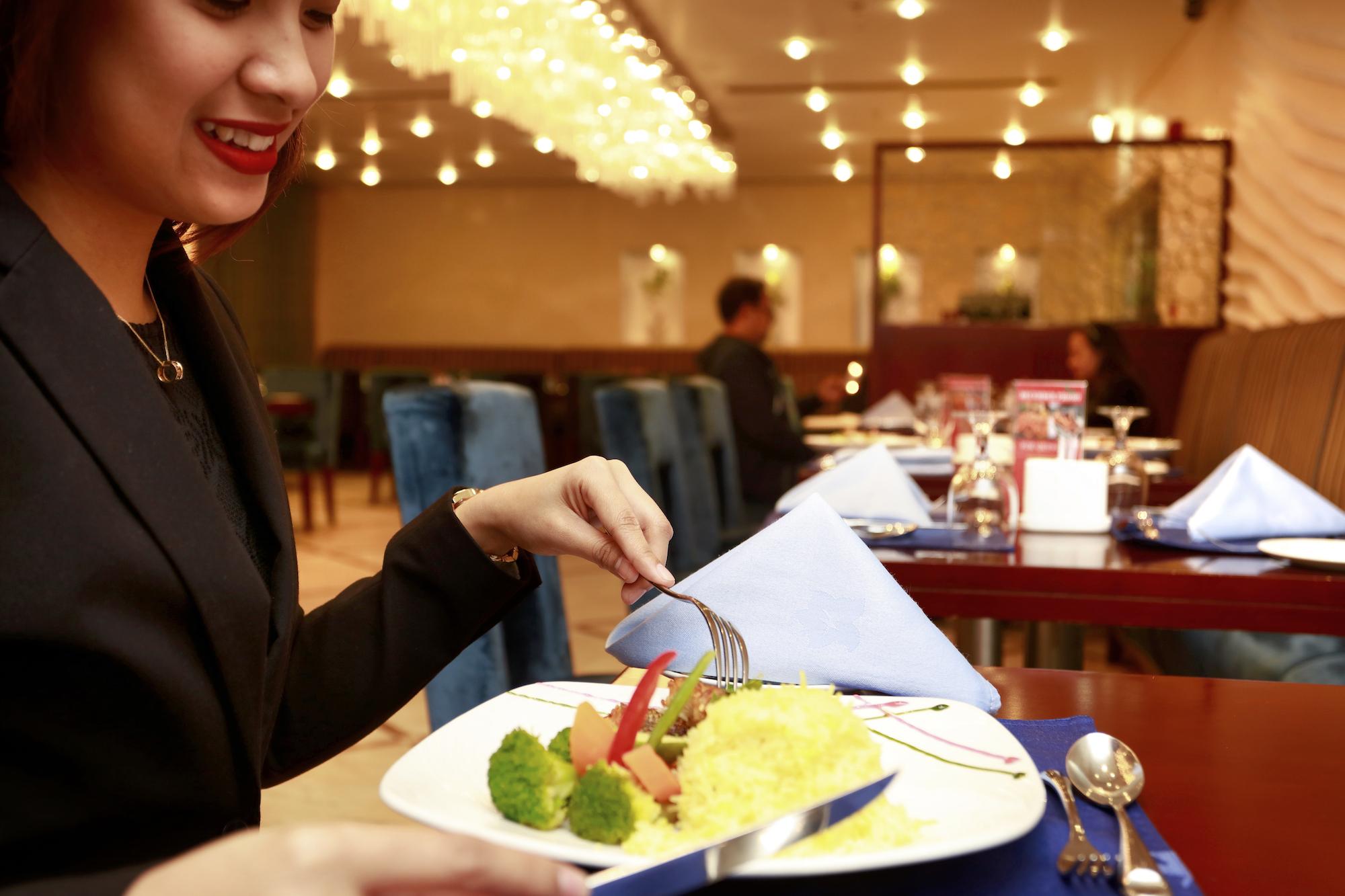 Century Hotel Doha Eksteriør billede