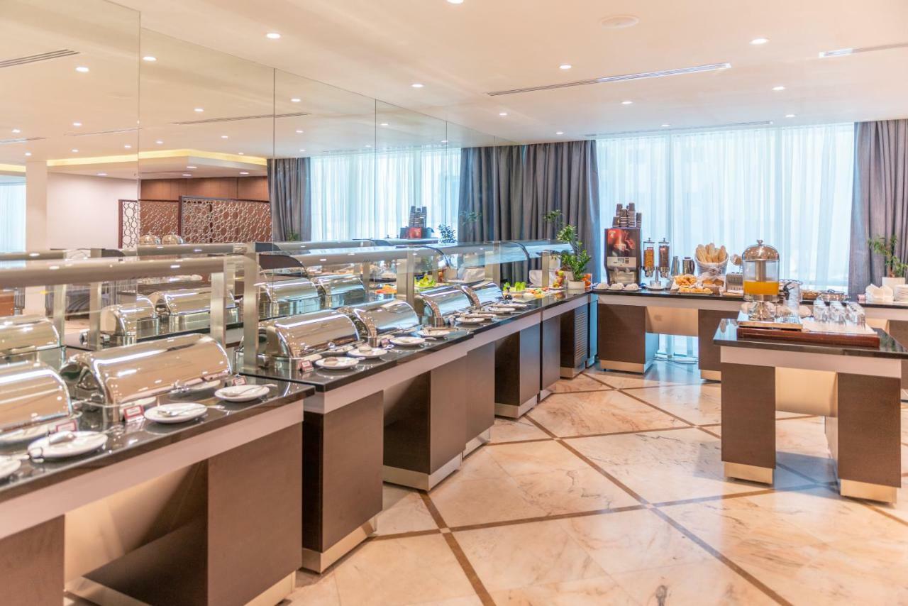Century Hotel Doha Eksteriør billede